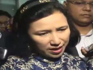 Istri dan Anak Hadang Ruhut Sitompul