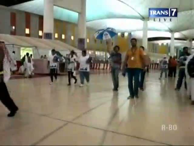 Permen Pelunak Petugas Bandara