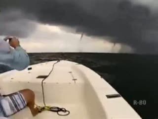 Wow, Lima Angin Puting Beliung Tertangkap Kamera