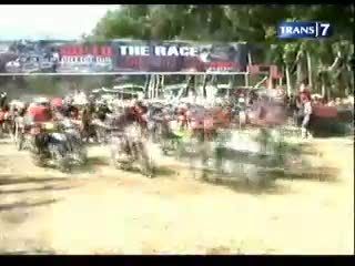 Jelajah Alam dengan Motor Trail