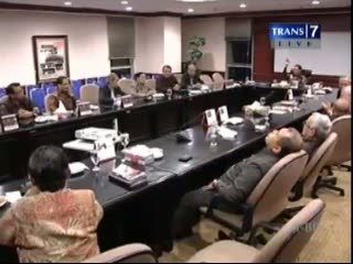 MK Usulkan Akil Mochtar Dicopot dari Jabatannya