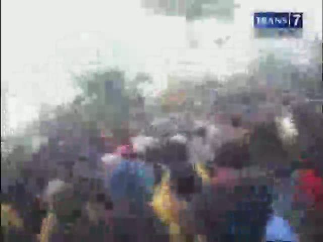 Unjuk Rasa Desak Ratu Atut Mundur