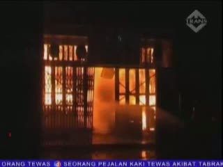 1 Rumah dan 2 Toko Obat Hangus Terbakar, 1 Tewas