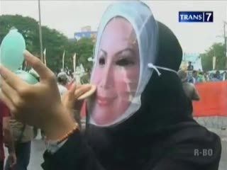 KPK Didesak Tahan Gubernur Banten
