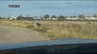 Video Amatir Kereta Tabrak Truk
