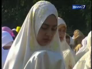 Wawan Ditahan, Airin Salat Id Sendiri