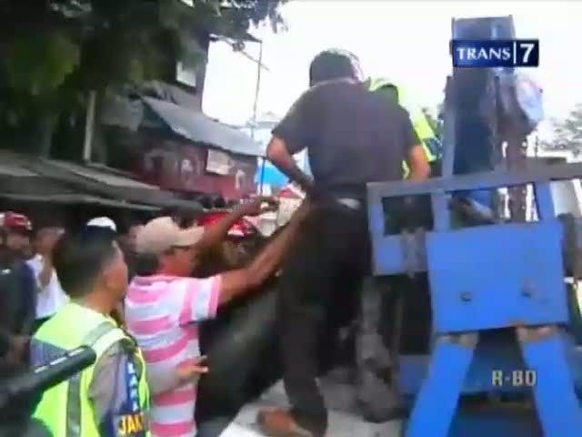 Balap Motor Besar di Jalan, Satu Tewas