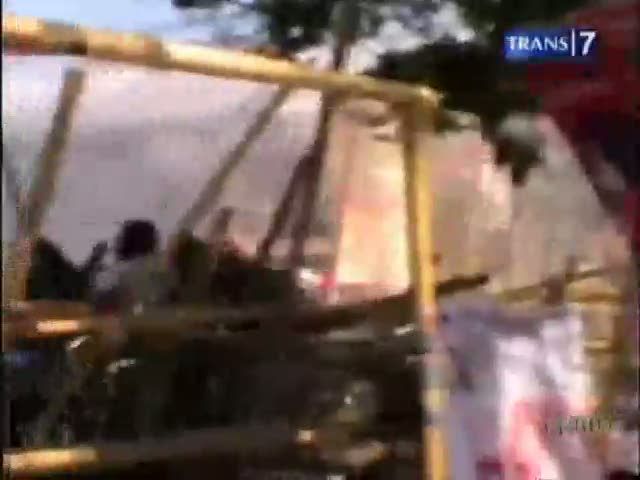 Oknum Polisi Lawan Eksekusi Rumah
