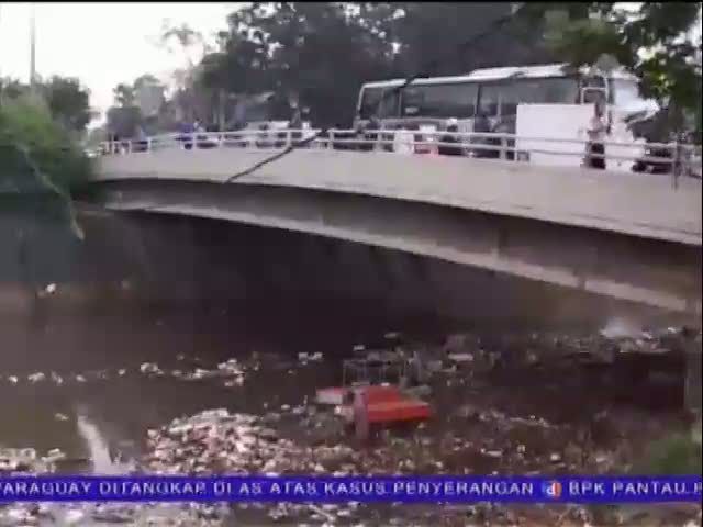 Buang Sampah Sembarangan Kena Denda Rp 500 Ribu 