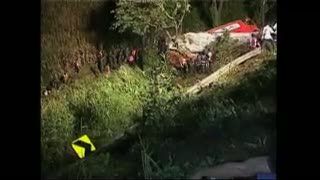 Bus Terjun ke Jurang, 20 Orang Tewas 