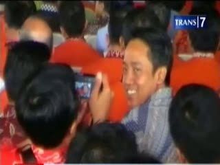 SBY Pidato, Tamu Cuek Berfoto