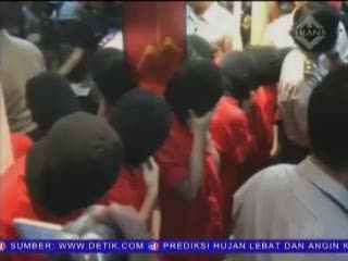 Jaringan Penari Bugil Diburu Polisi 