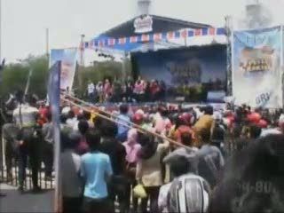 Saling Senggol, Konser Dangdut Ricuh