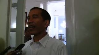 Demo Buruh, Jokowi: Silahkan Nginep, Tapi Jangan Minta Kasur!
