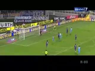 Napoli Permalukan Fiorentina, Milan-Lazio Imbang