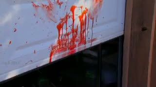 Ngeri, Korban Kecelakaan Dipajang untuk Dekorasi Halloween
