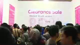 Diskon Hingga 80%, Ponsel Pintar Laris Manis Diburu Pembeli