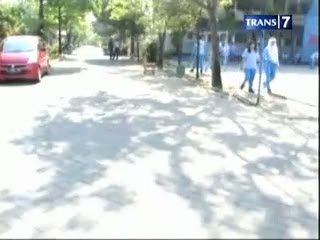 Anak Jenderal Polisi Tabrak Guru Terekam CCTV 