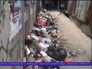 Belatung Sampah Masuk Rumah Warga