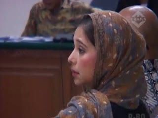 Hakim Tipikor Minta KPK Kembalikan Uang Milik Ayu dan Berlian Sefti