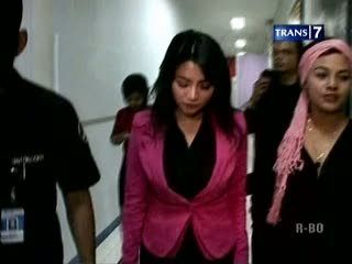 Koruptor Cenderung Royal Pada Wanita Lain Bukan Istri