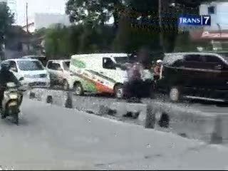 Tabrak Separator Busway, 1 Kritis