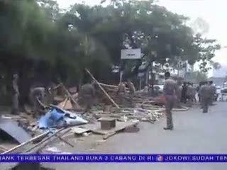 Lapak PKL Liar Dibongkar Satpol PP