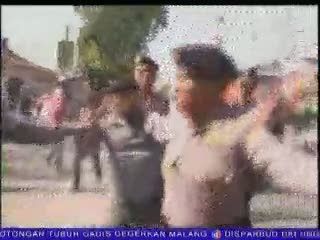 Polisi Bubarkan Aksi Blokade Rel KA