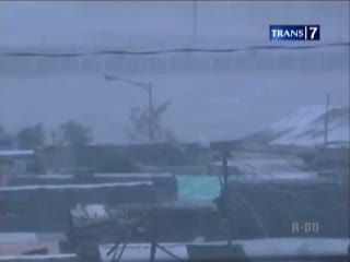Topan Haiyan, Mulai Landa Vietnam