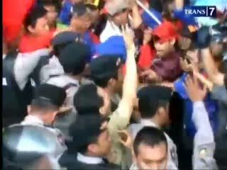 Masih, Tuntut Upah Rp 3,7 Juta, Buruh Kepung Disnaker