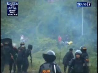 Sengketa Pilkada, Massa dan Polisi Bentrok