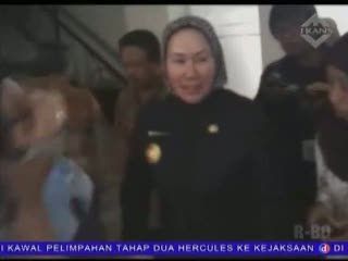 Ketua DPRD Banten Bantah Terima Mobil dari Wawan
