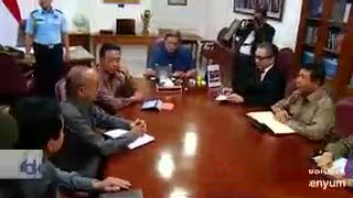 Harian Australia Salah Sebut Nama Presiden, Menlu Cuma Senyum-senyum