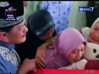 Jenazah Korban Heli Jatuh Disambut Isak Tangis Keluarga
