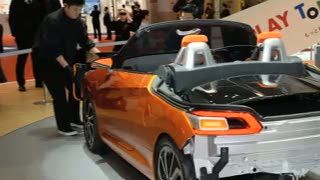 Mobil Ini Bisa Ganti Casing Seperti Handphone
