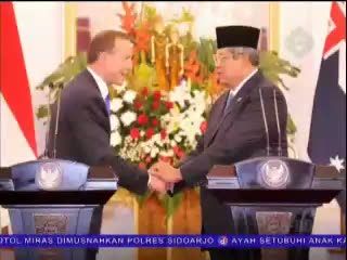 Parlemen Australia Desak PM Tony Abbot Minta Maaf