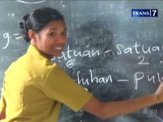 Ironi Guru di Pinggir Nusantara