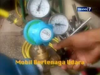 Mobil Bertenaga Udara dari Surabaya