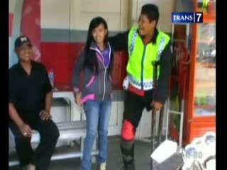 Salut! Pria Satu Kaki Ini Pelopori Selamat Berlalu Lintas