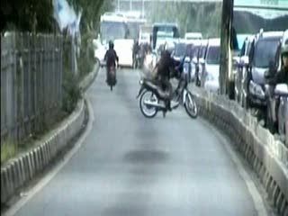 Sulitnya Tertib di Jalan Raya