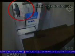 IRT Kuras ATM Tetangga Terekam CCTV
