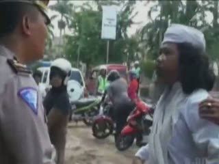 Terjaring Razia, Pemotor Ngamuk dan Mengancam Mengebom Petugas