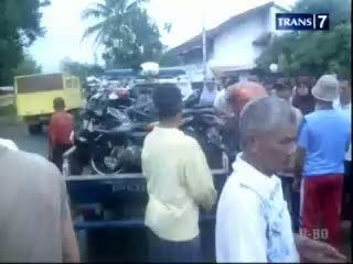 Diduga Mabuk, Pick Up Tabrak 3 Motor