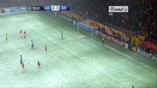 Laga Galatasaray Versus Juventus Diganggu Salju