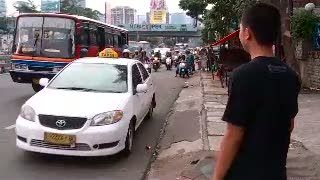 Sopir Trendy Tarnedi, Setia Antar Penumpang Sambil Cas Cis Cus Inggris