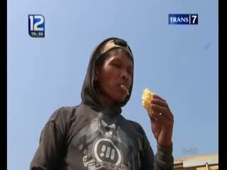 Kisah Pencari Sesuap Nasi Sisa Sampah