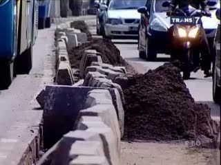 Cegah Penerobos, Separator Busway Ditinggikan