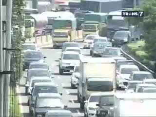 Pintu Tol Ditutup, Menambah atau Memindahkan Macet