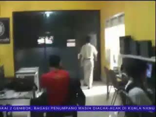 Kepala Sekolah Gerebek Pelajar yang Karaoke 