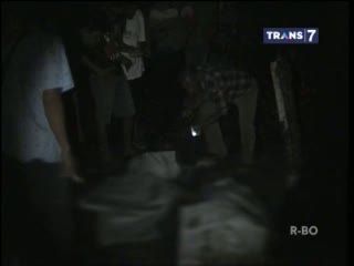 Asyik Menelepon, Pria Tewas Tersambar Kereta